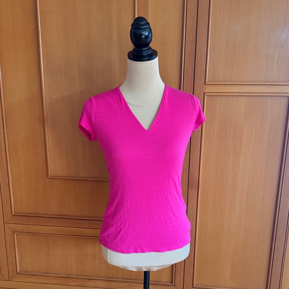 INC hot pink fitted ribbed tee, size small, excellent condition